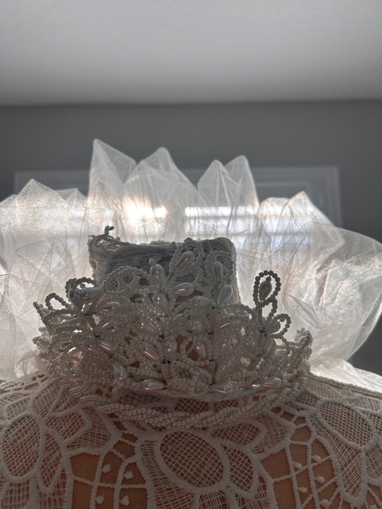 Vintage Bridal Pearl Beaded Tiara Crown with Veil Romantic Wedding Head Piece main image 5
